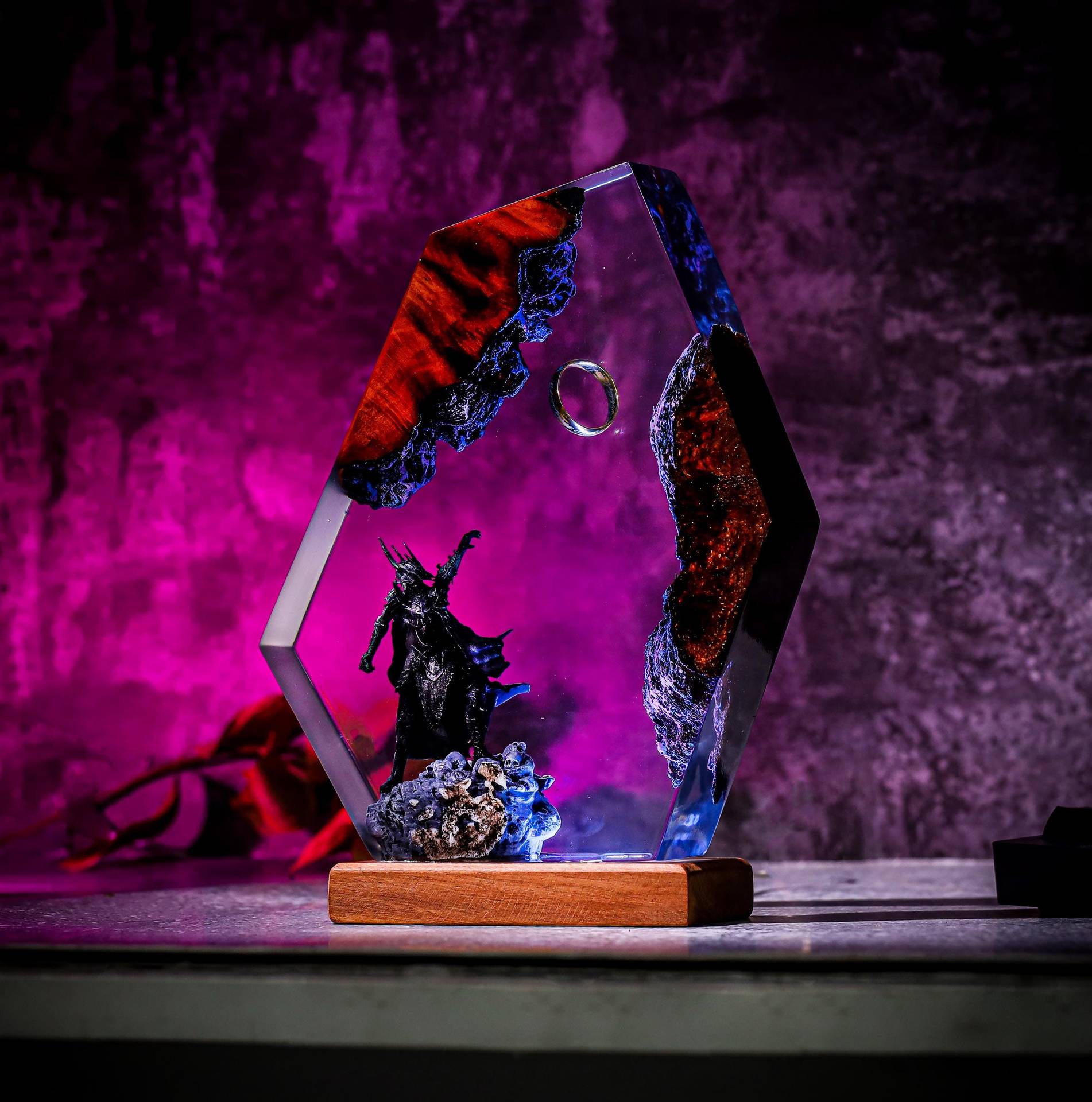 Eldergrove — Fantasy Resin Night Light — detail view 11