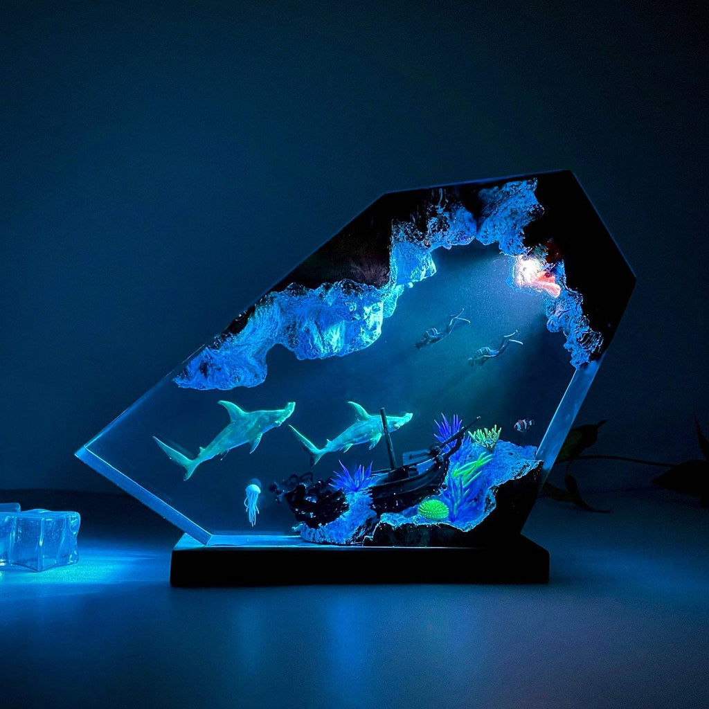 Abyss — Hammerhead Shark Resin Lamp — detail view 2